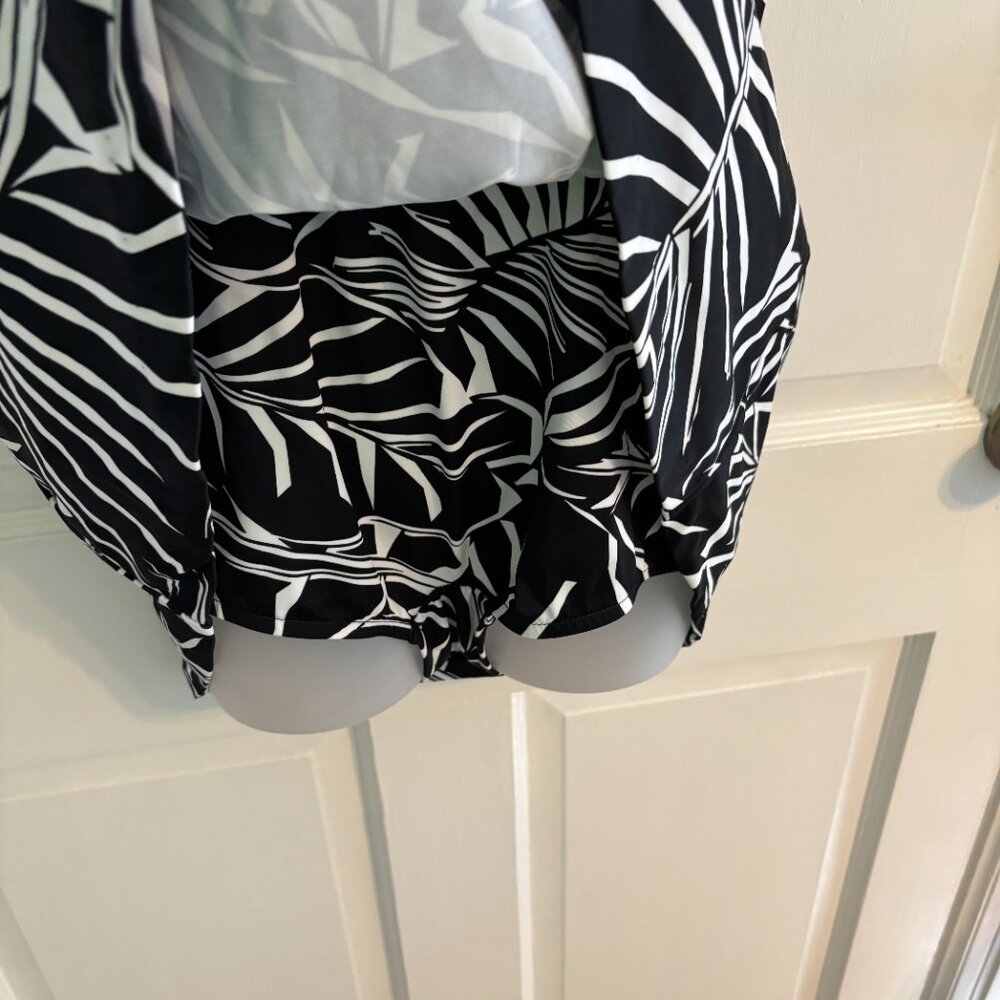 Ladies Black & White zebra skirted swimsuit - Picture 3 of 9
